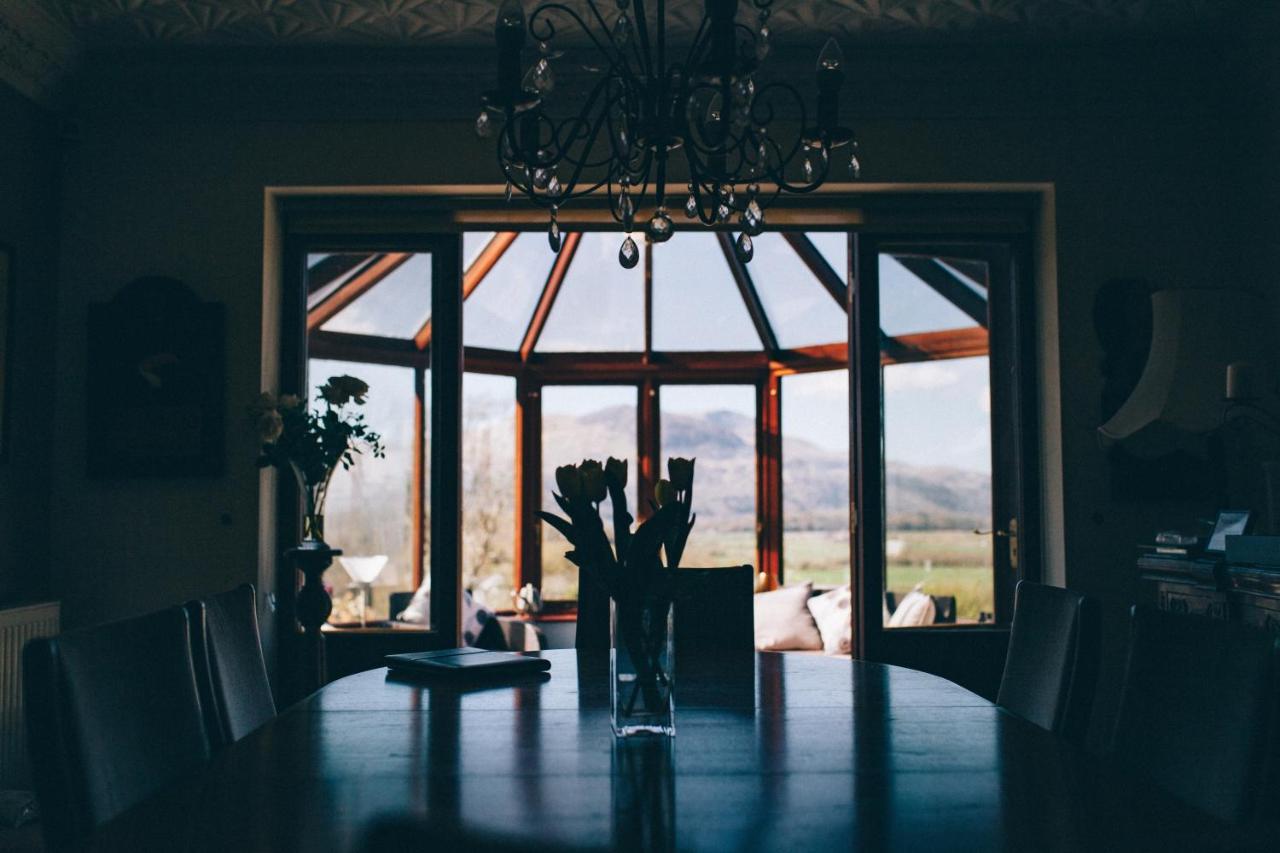 Ferlas Bed And Breakfast Penrhyndeudreath Εξωτερικό φωτογραφία